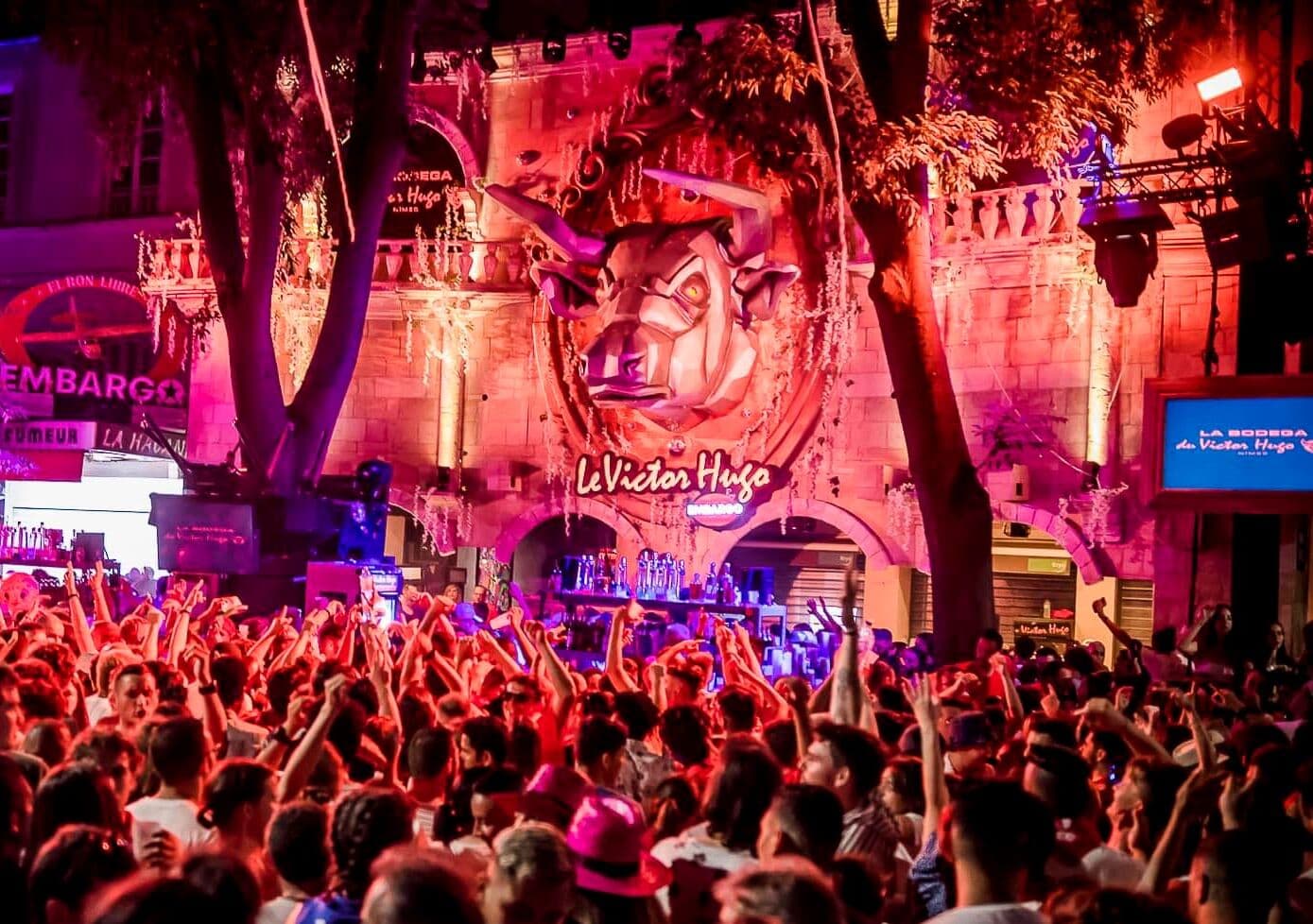 Bodega Boulevard Victor Hugo pendant la Feria de Nîmes